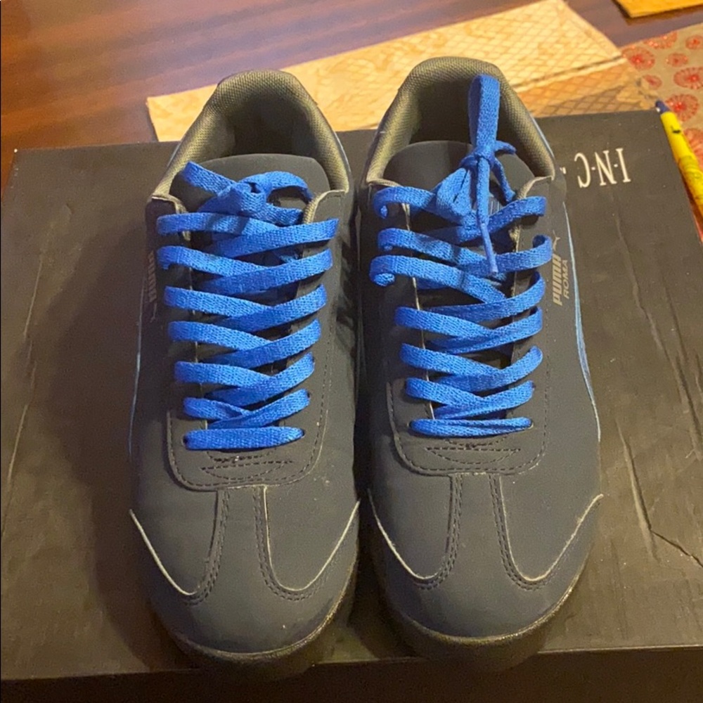 Puma sneakers